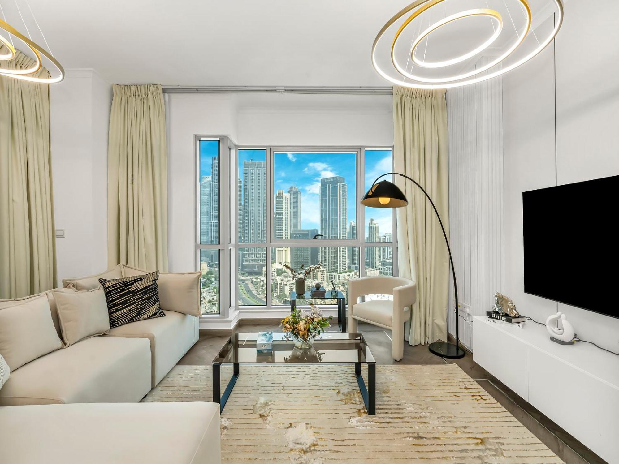 Luxe 4 Bedroom I Burj Khalifa & Fountain Views I Free Gym, Pool, Parking, Wi-fi And Ps5 I By Skyline Serenity Appartement Dubaï