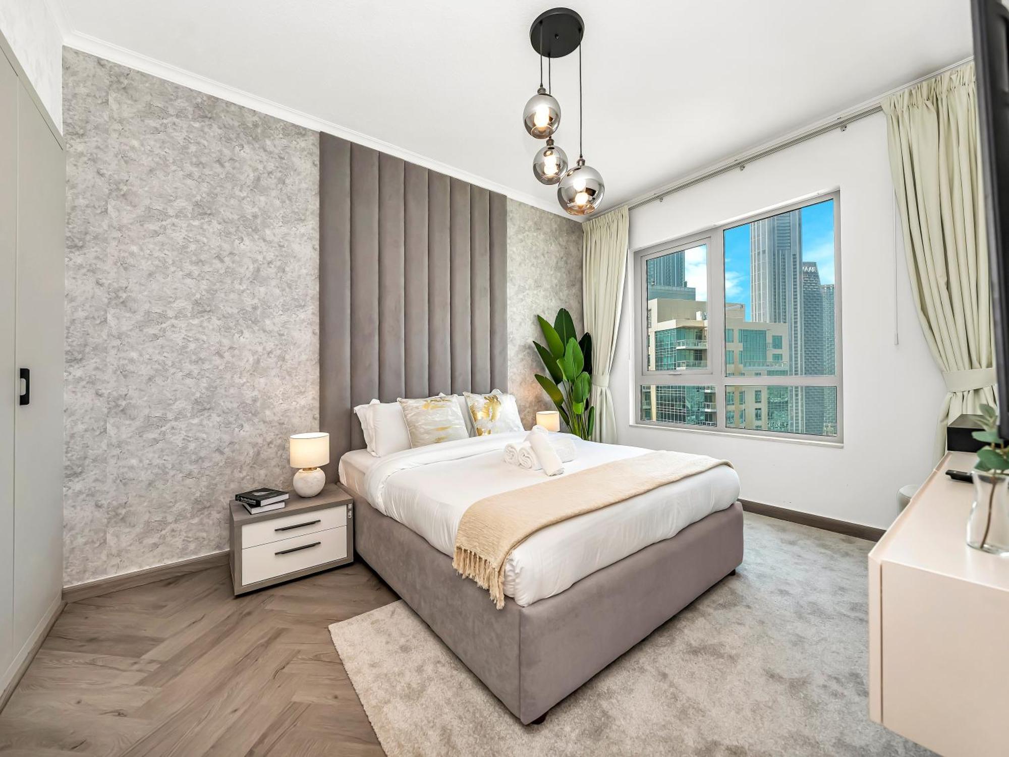 Luxe 4 Bedroom I Burj Khalifa & Fountain Views I Free Gym, Pool, Parking, Wi-fi And Ps5 I By Skyline Serenity Appartement *