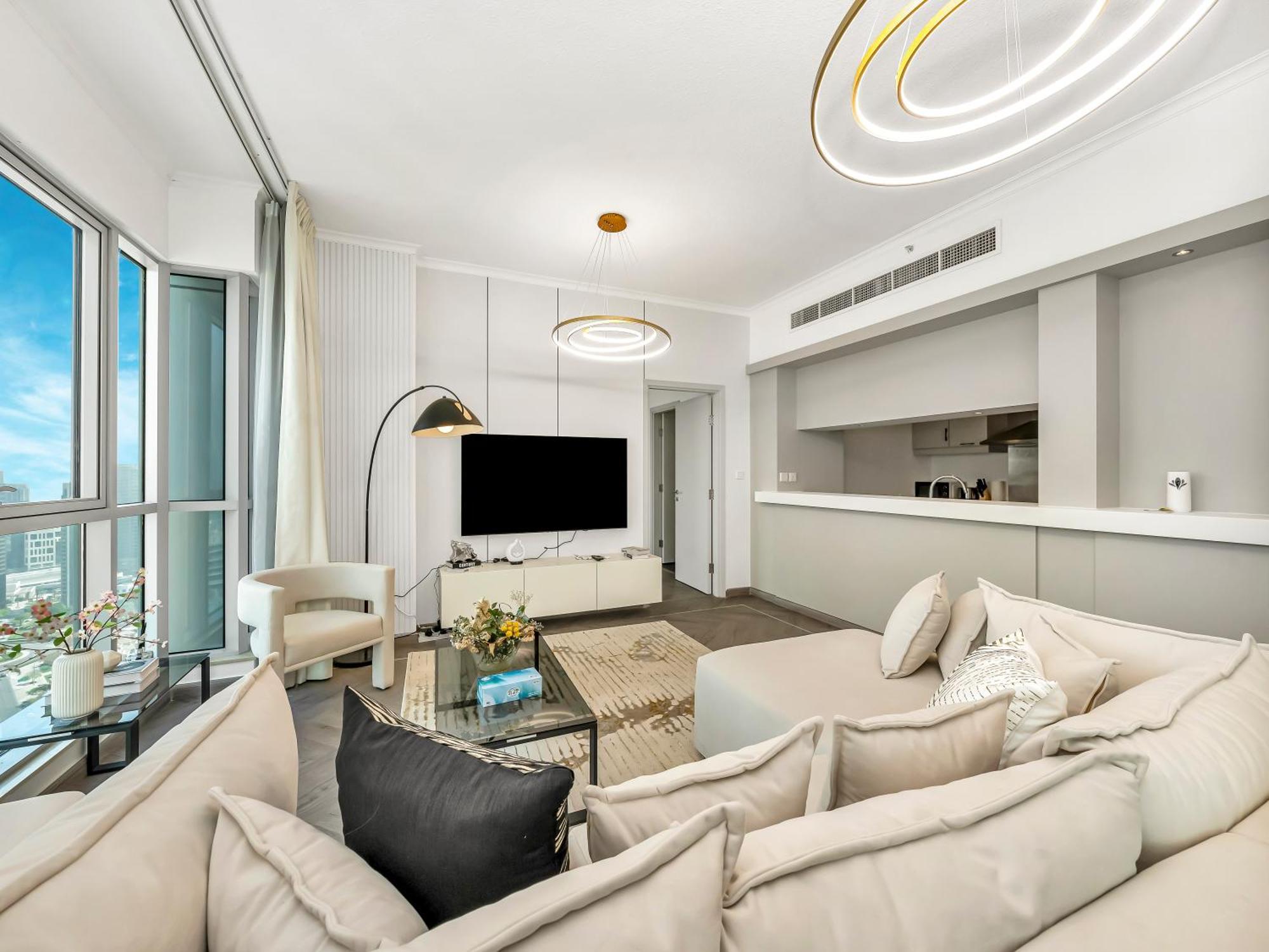 Luxe 4 Bedroom I Burj Khalifa & Fountain Views I Free Gym, Pool, Parking, Wi-fi And Ps5 I By Skyline Serenity Dubaï