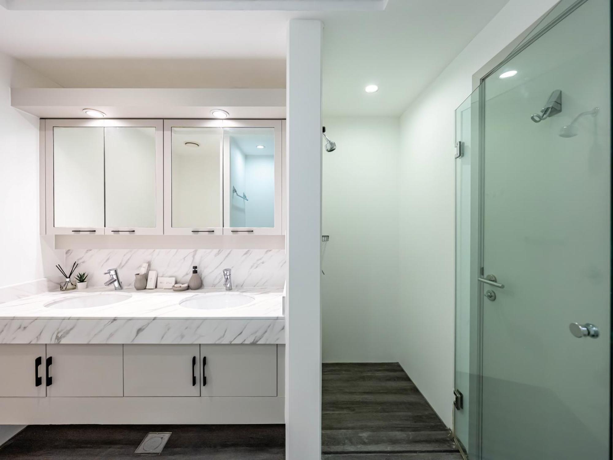 Appartement Luxe 4 Bedroom I Burj Khalifa & Fountain Views I Free Gym, Pool, Parking, Wi-fi And Ps5 I By Skyline Serenity Dubaï