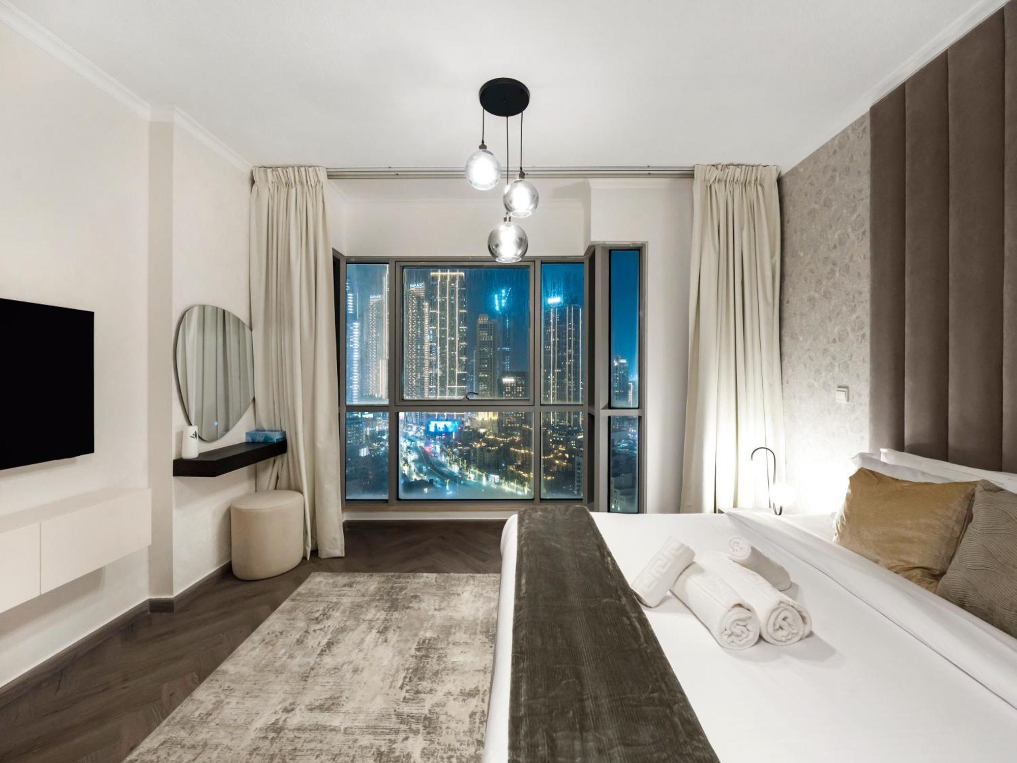 Luxe 4 Bedroom I Burj Khalifa & Fountain Views I Free Gym, Pool, Parking, Wi-fi And Ps5 I By Skyline Serenity Апартаменты Дубай